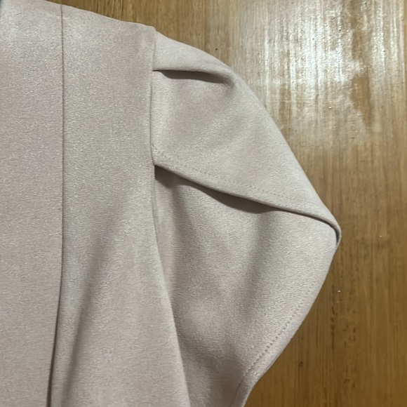 Calvin Klein Ruffle Sleeve Sheath Dress Petal Pink  8 - Picture 3 of 7